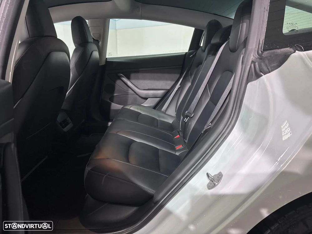 Tesla Model 3 Long Range Tração Traseira - 11