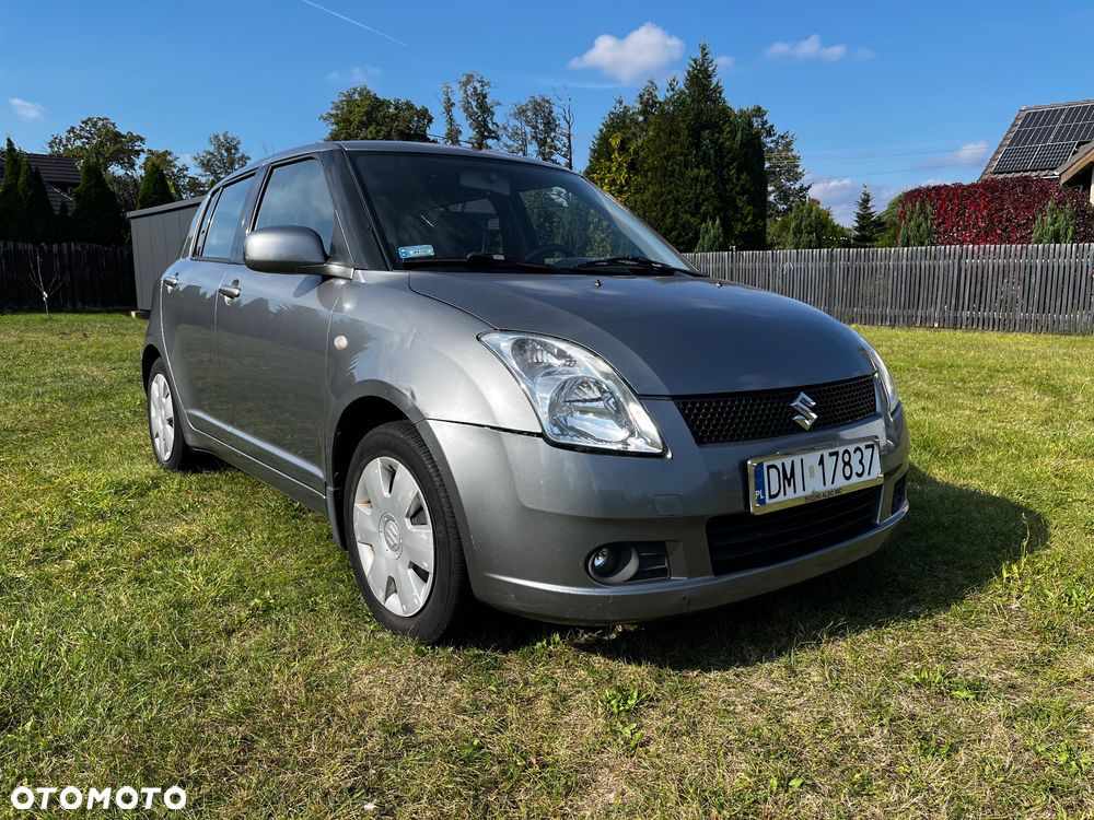 Suzuki Swift - 2