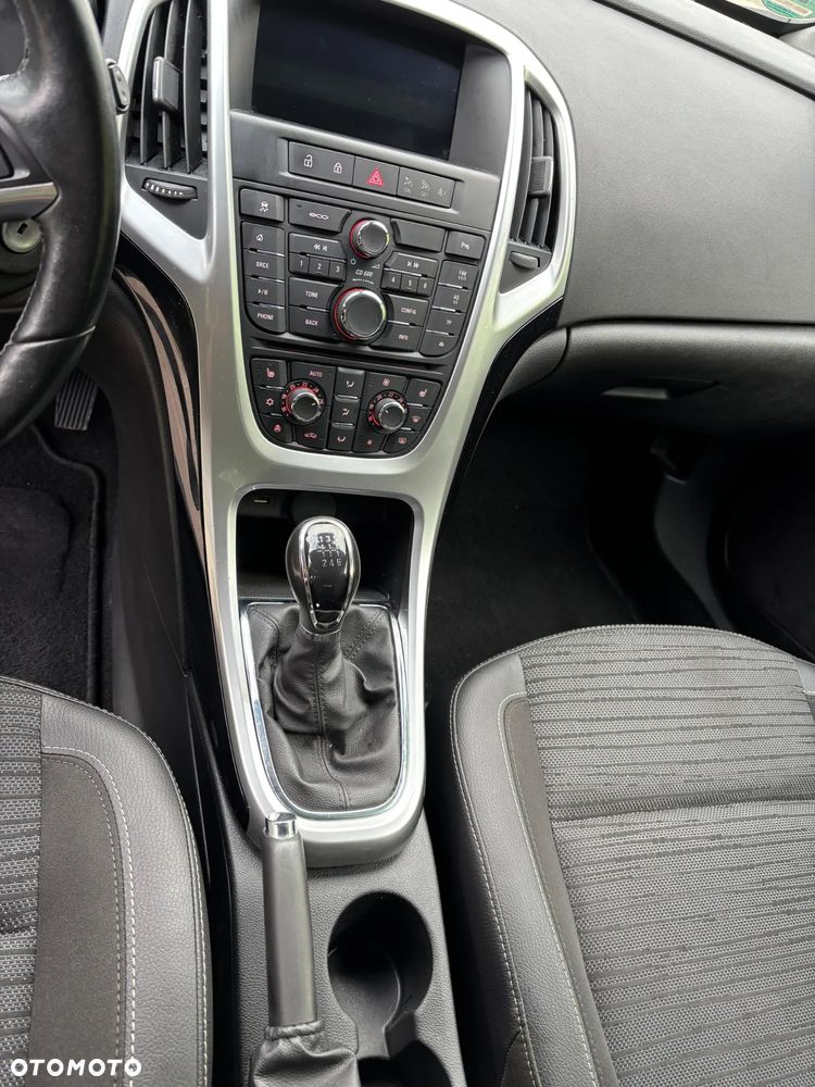 Opel Astra 1.4 Turbo - 12