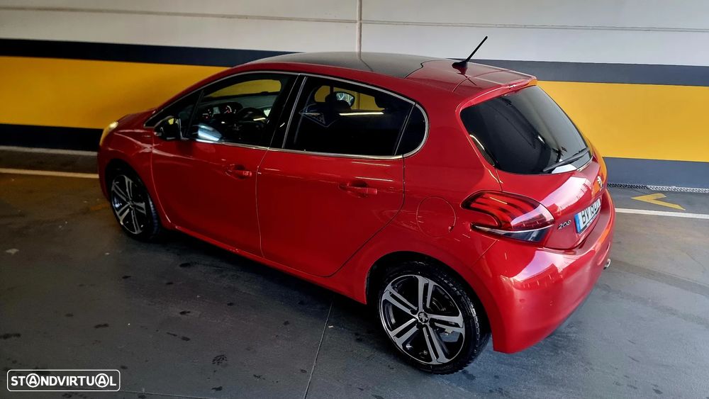 Peugeot 208 1.2 PureTech GT Line - 5