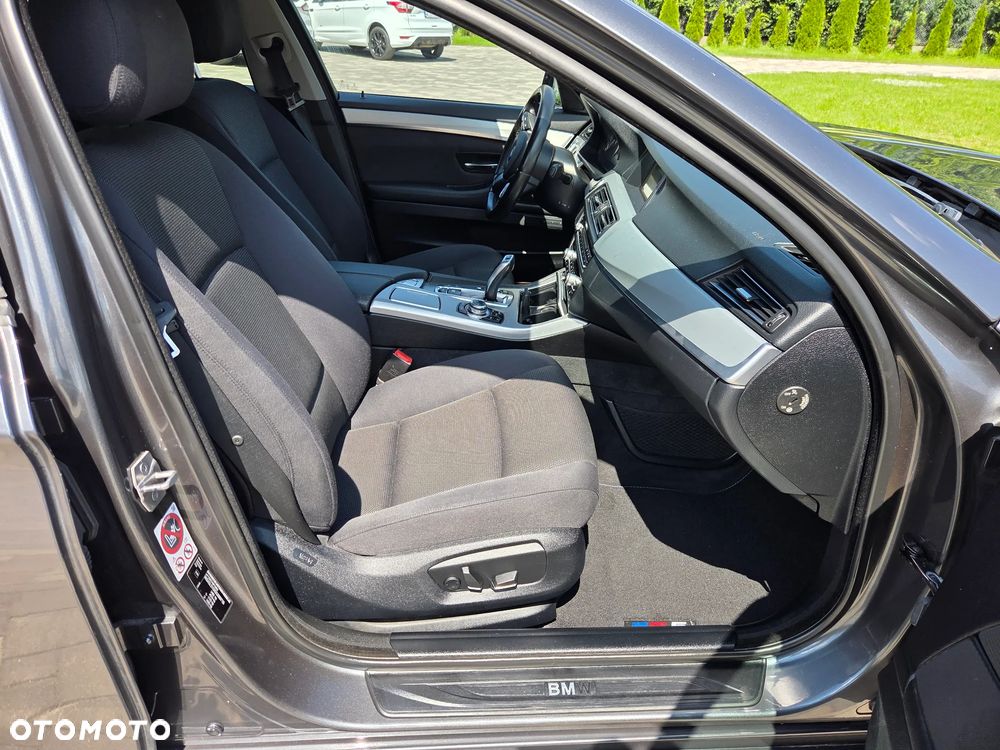 BMW Seria 5 520d xDrive Luxury Line - 22