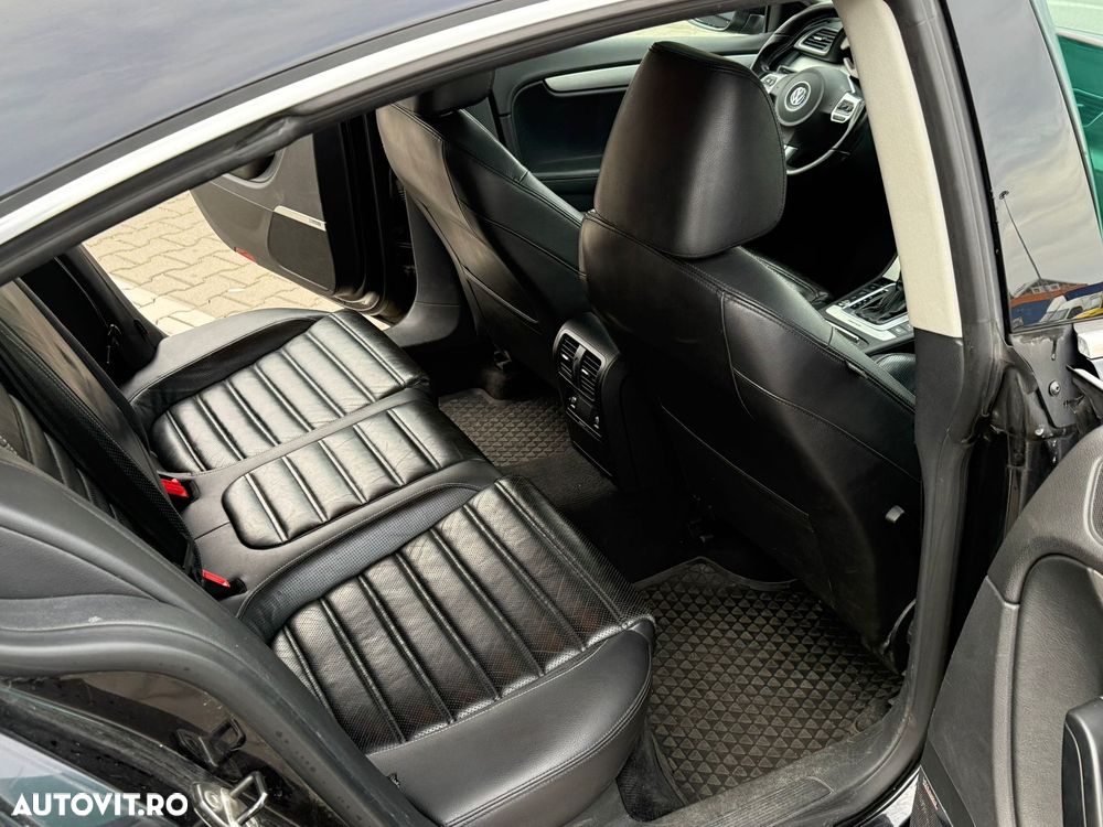 Volkswagen Passat CC 2.0 TDI BMT DSG 4Motion - 17
