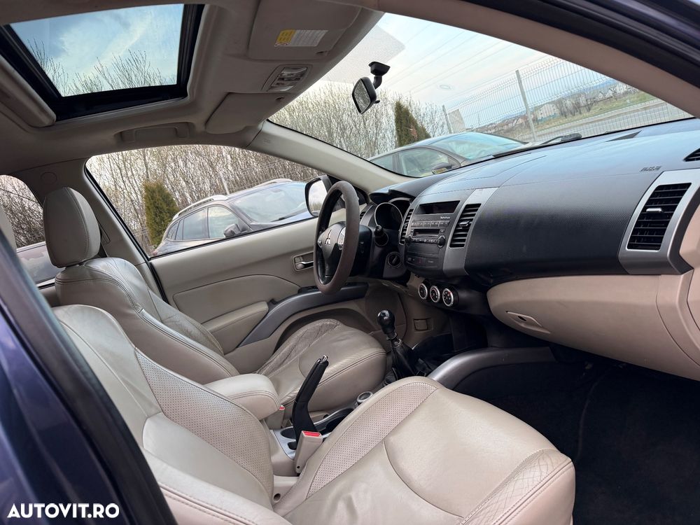 Mitsubishi Outlander 2.0 DI-D Intense+ - 6