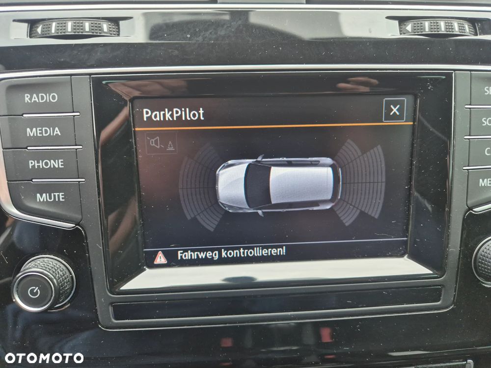 Volkswagen Golf 1.2 TSI BlueMotion Technology Cup - 29