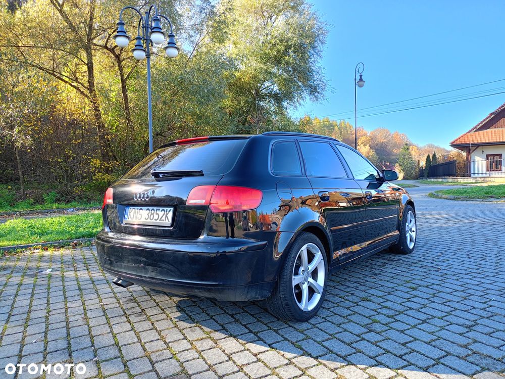Audi A3 Sportback - 8