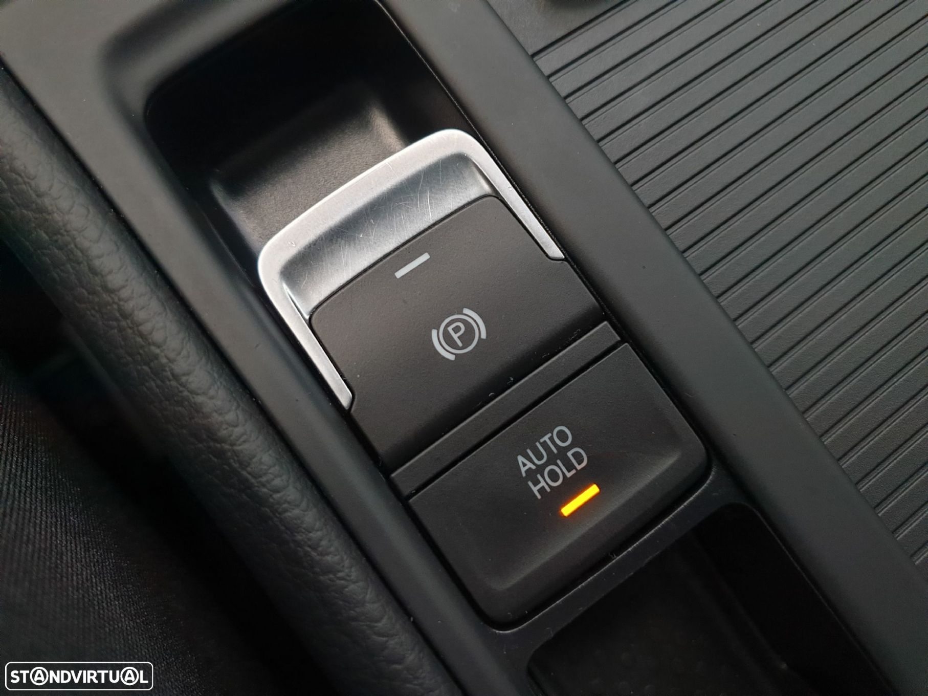 VW Golf Variant 1.6 TDi BlueMotion Allstar - 27