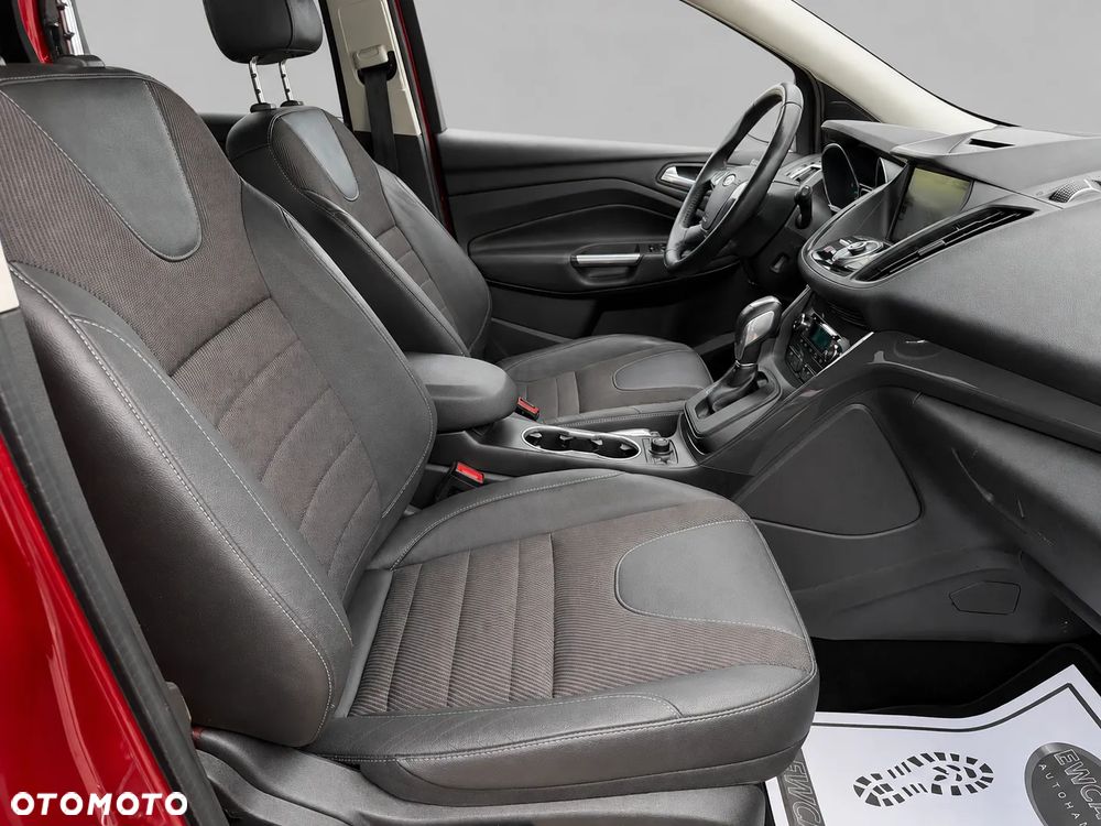 Ford Kuga 2.0 TDCi 4WD Titanium Plus - 24
