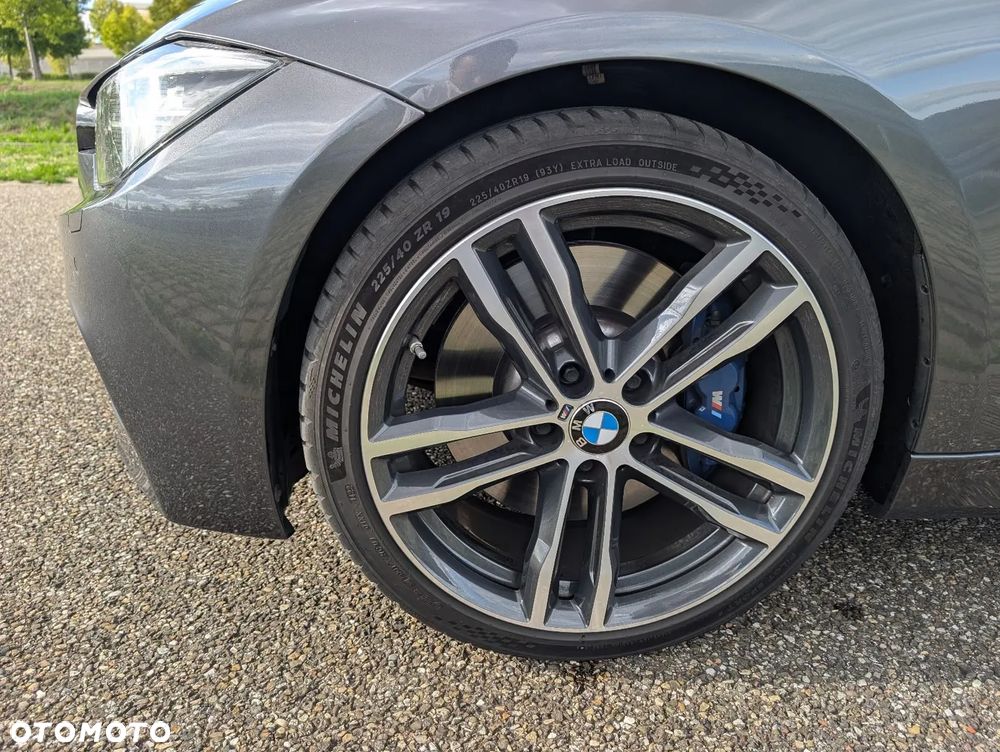 BMW Seria 3 330i Edition M Sport Shadow - 8