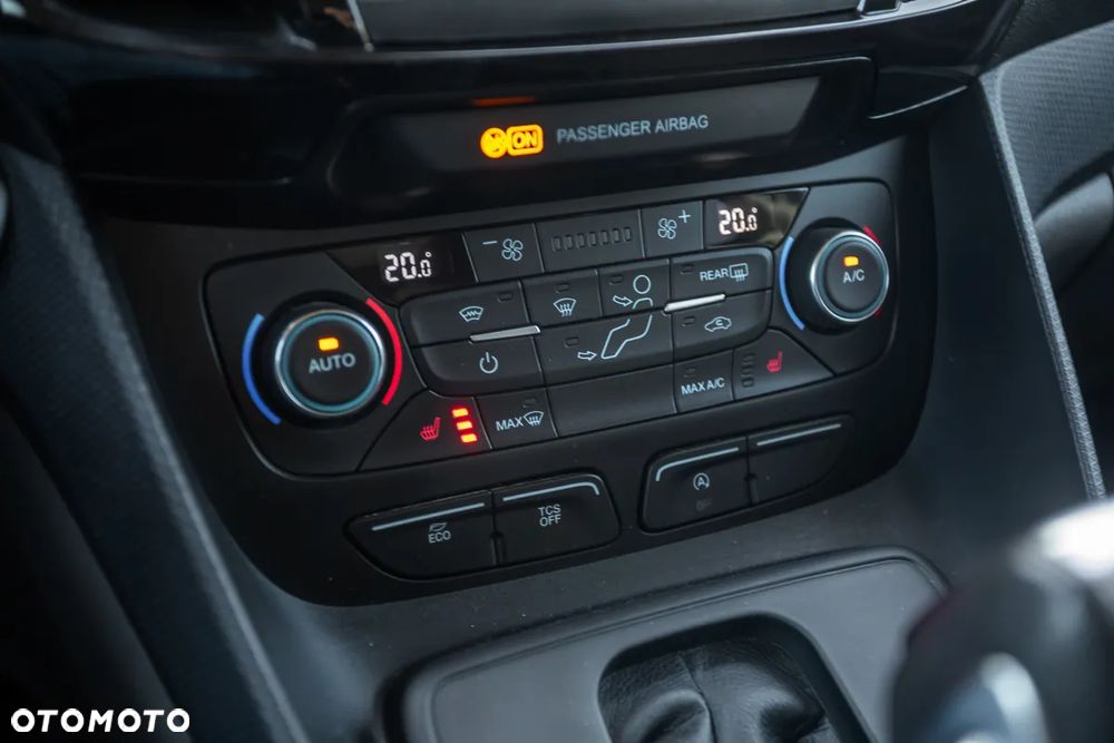 Ford Tourneo Connect Grand - 25