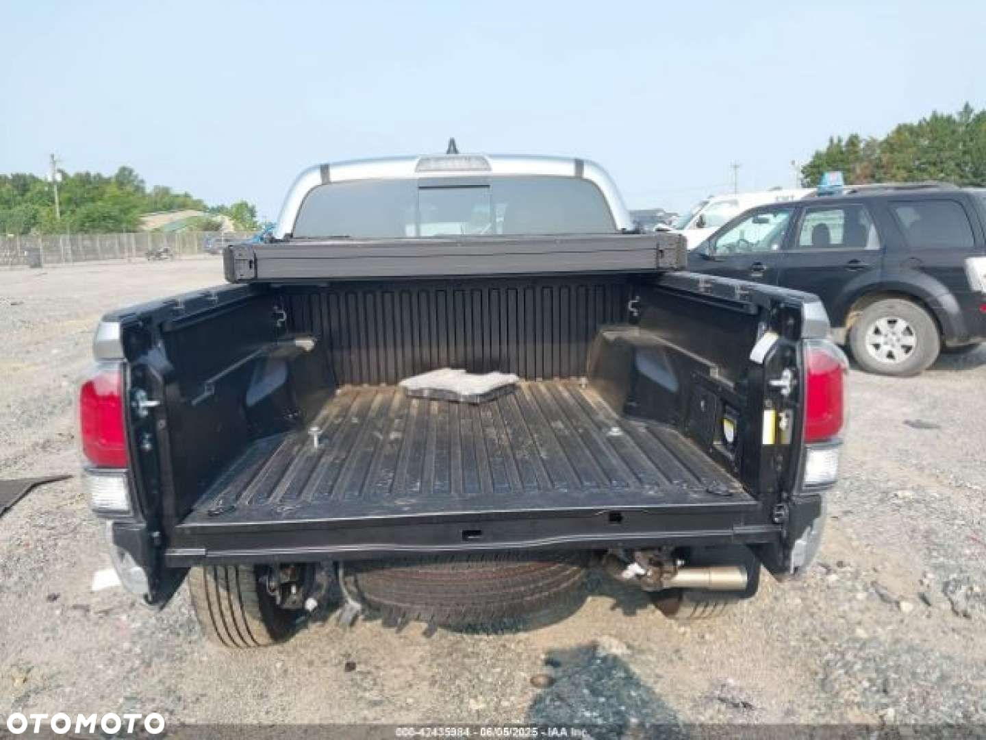 Toyota Tacoma - 7