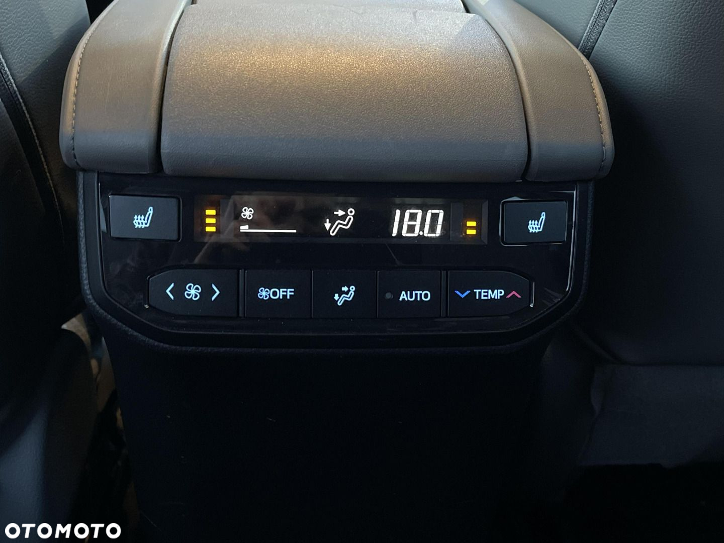 Toyota Highlander - 13