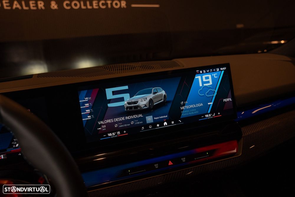 BMW M5 Touring xDrive - 44