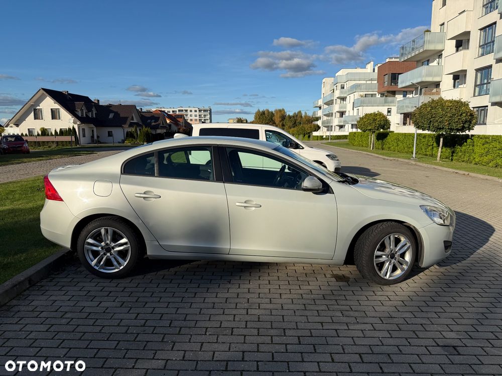 Volvo S60 - 9
