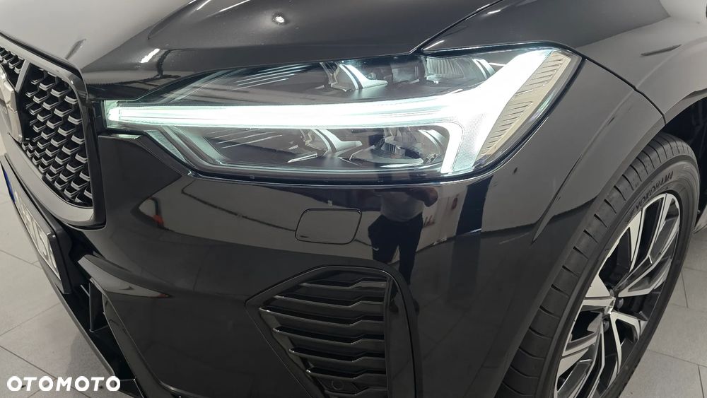 Volvo XC 60 B4 D Plus Dark - 11