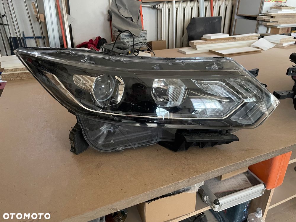 Qashqai j11 lamy/reflektory/oryginał/doNaprawy - 2