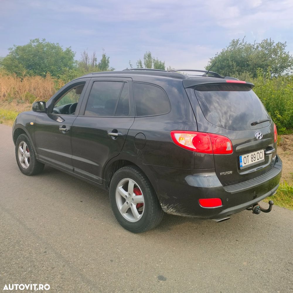 Hyundai Santa Fe 2.2 DSL VGT 5 SEATS 2WD MT COMFORT - 5