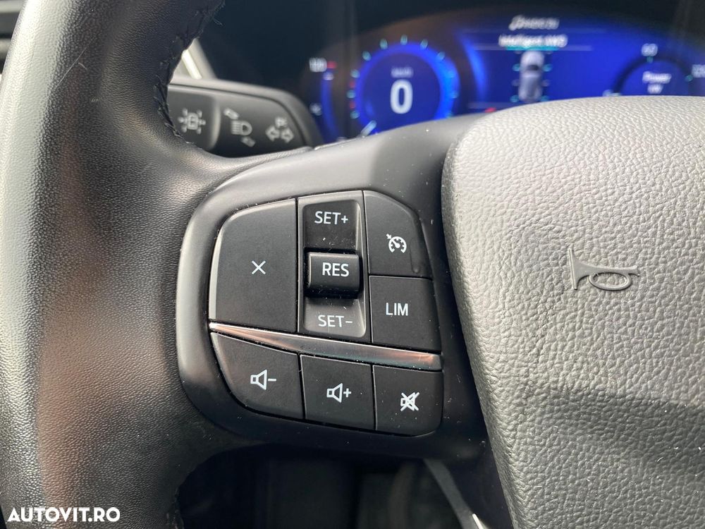 Ford Kuga 2.5 Duratec FHEV AWD Titanium - 29