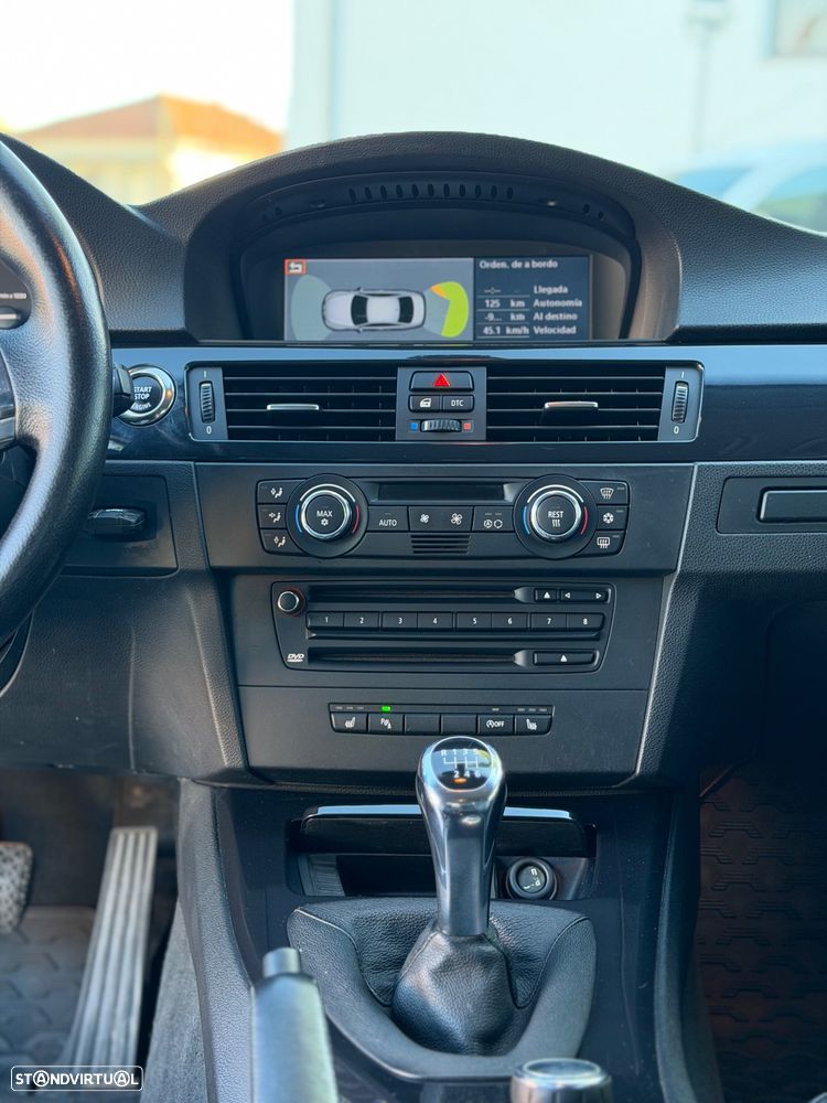 BMW 320 d Coupe - 18