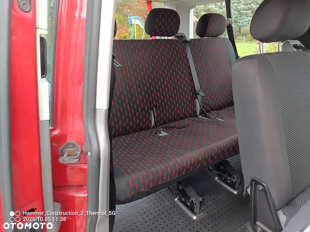 Volkswagen Transporter Shuttle TDI L1 - 11