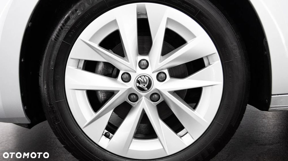 Skoda Octavia 1.5 TSI ACT Ambition - 10