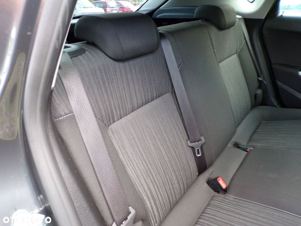 Opel Astra - 24