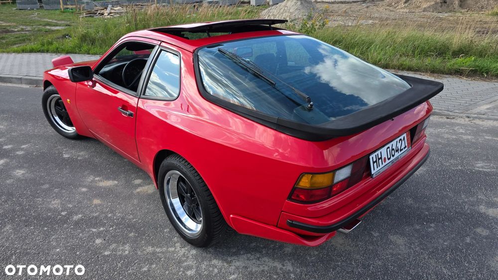 Porsche 944 - 1
