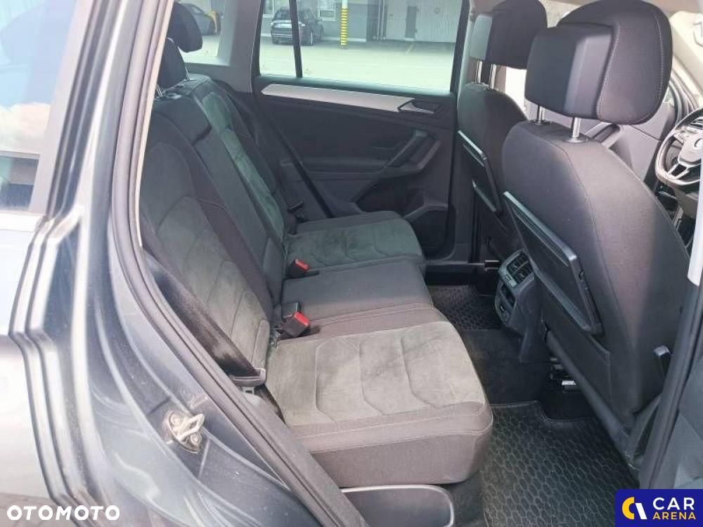 Volkswagen Tiguan - 29