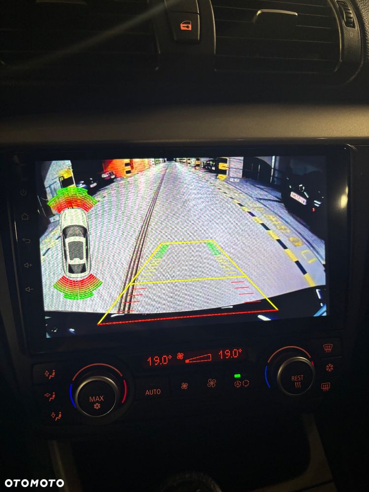 BMW Seria 1 120i - 8