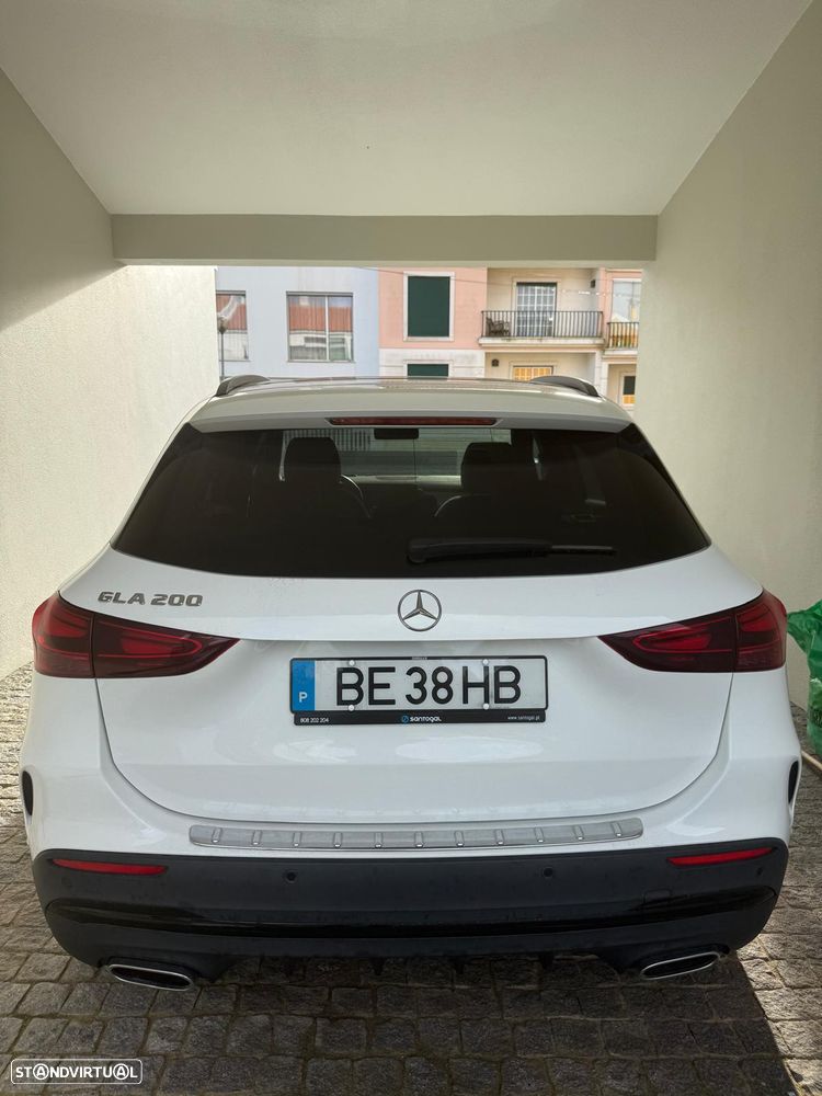 Mercedes-Benz GLA 200 AMG Line - 2