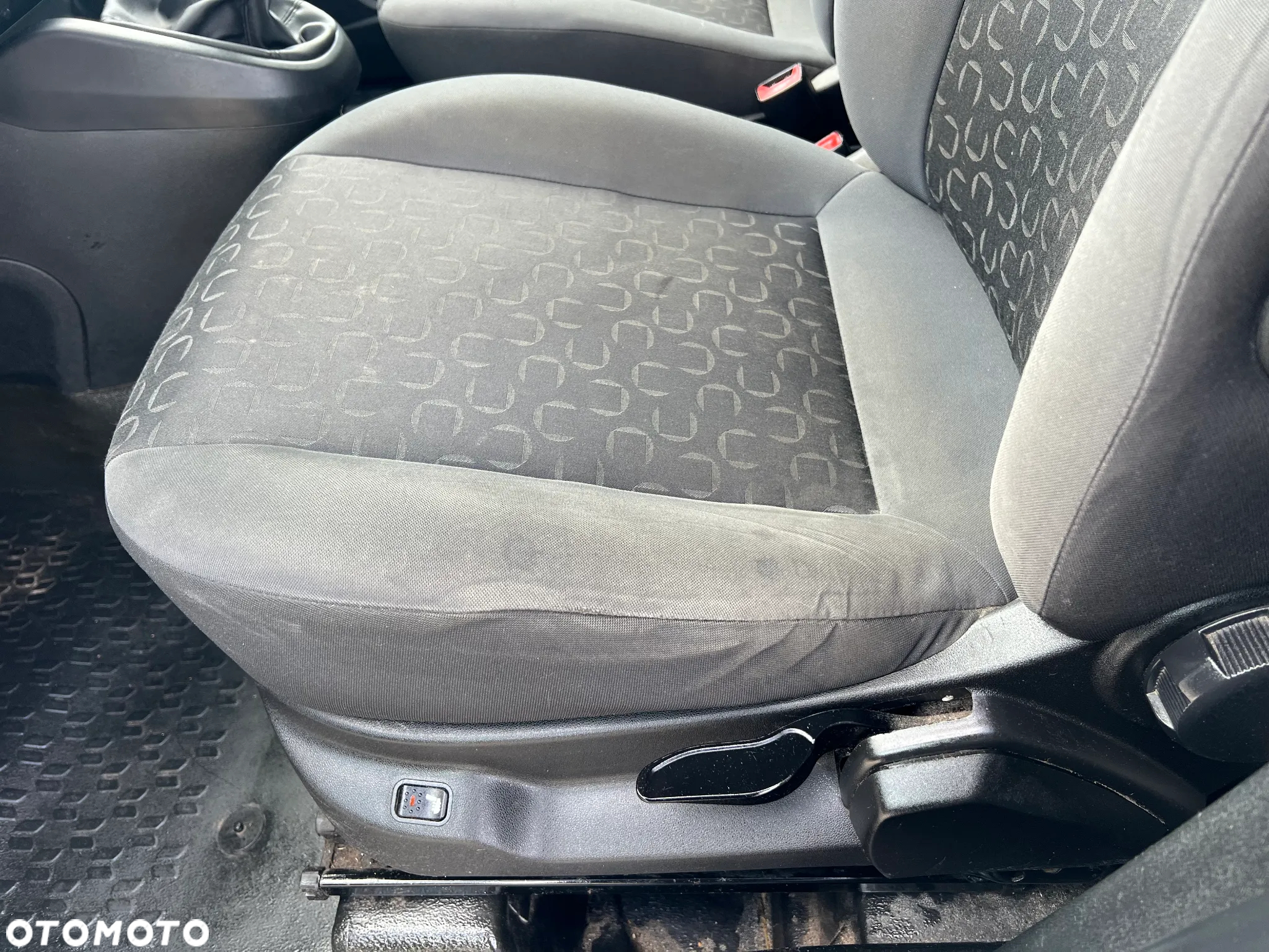 Fiat Doblo 1.4 T-Jet 16V Dynamic CNG - 24