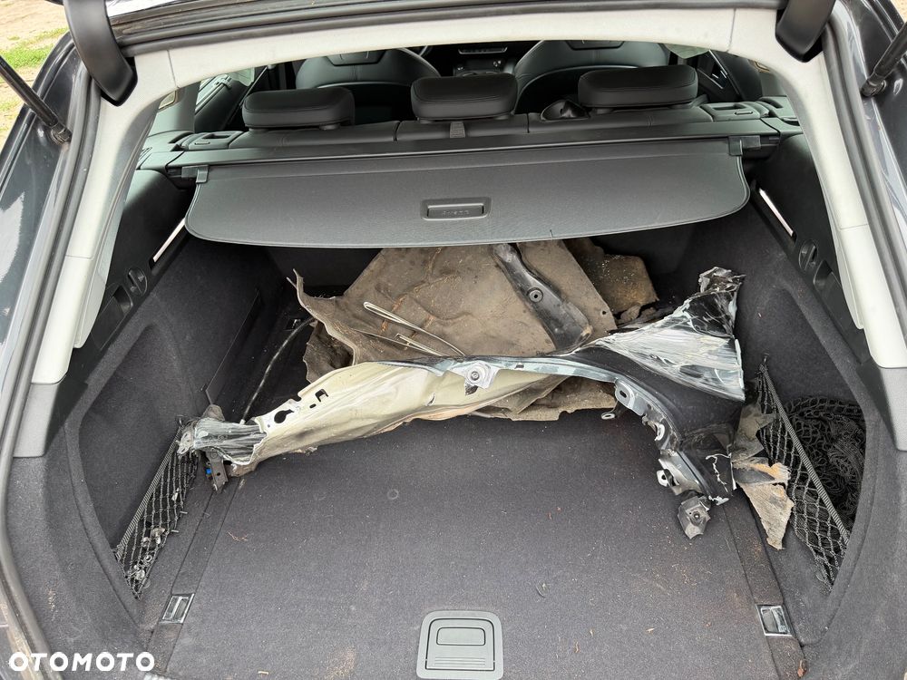 Audi A4 Avant 3.0 TDI Quattro S tronic - 28