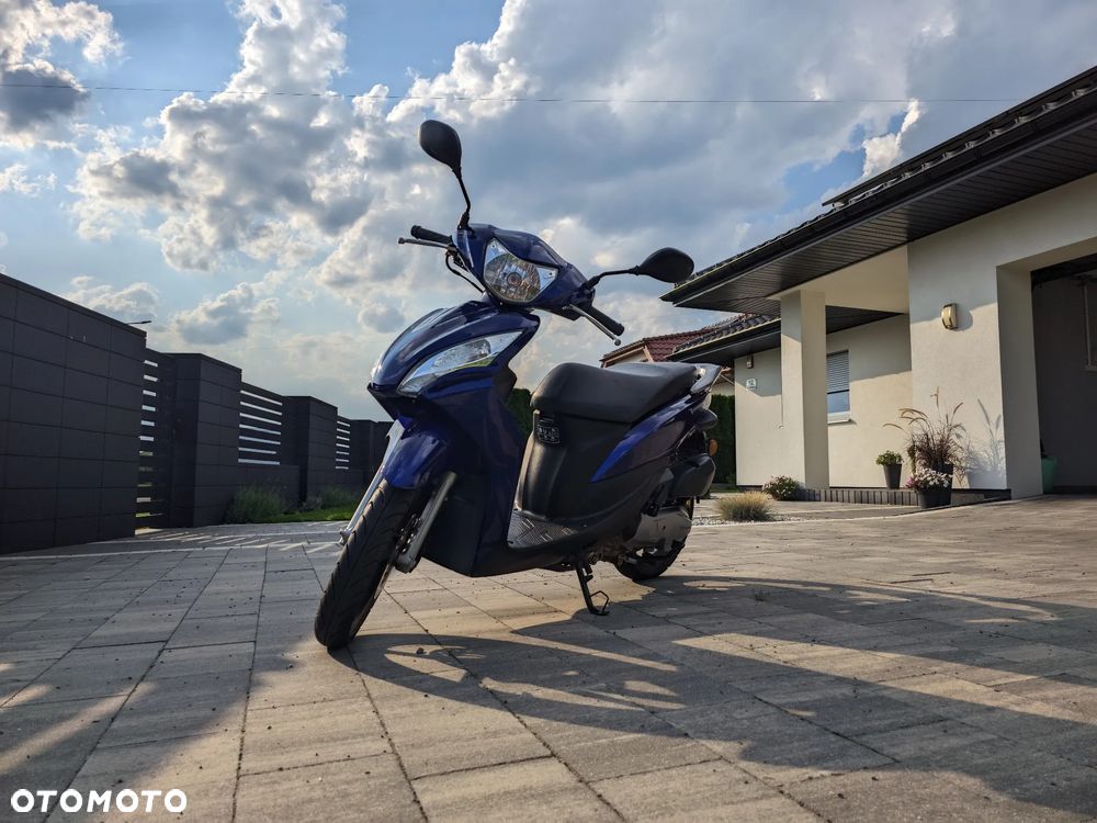 Honda Vision - 1