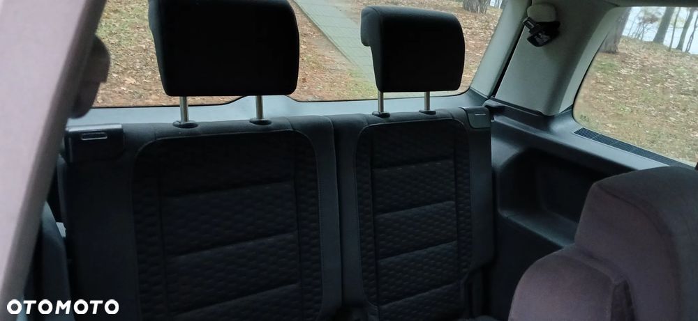 Volkswagen Touran 1.9 TDI United - 17