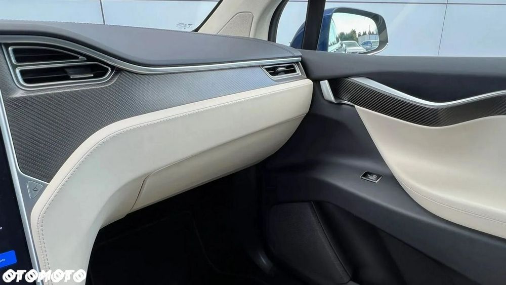 Tesla Model X Long Range Plus - 21