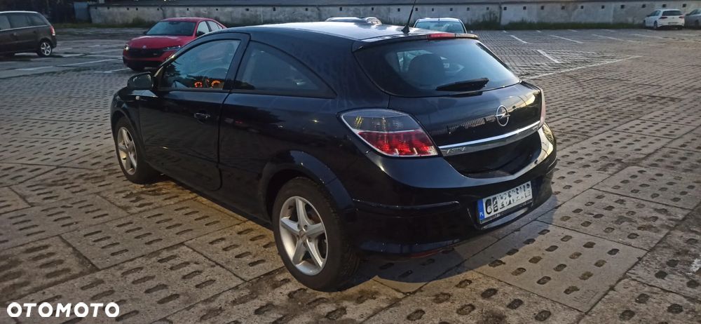 Opel Astra 1.6 Enjoy - 12