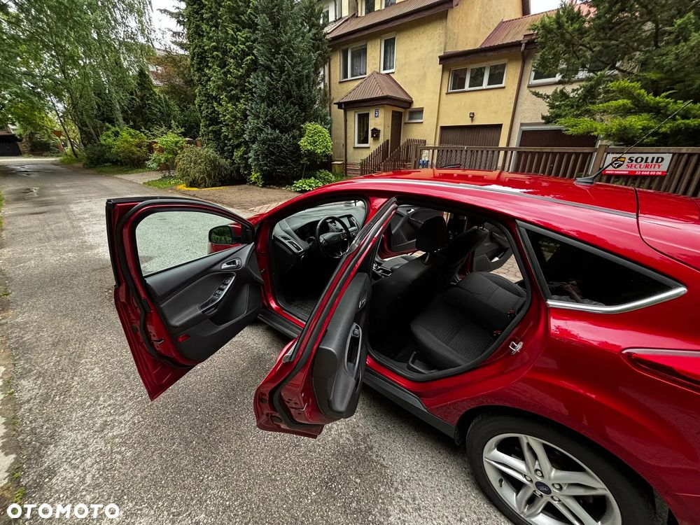 Ford Focus - 12