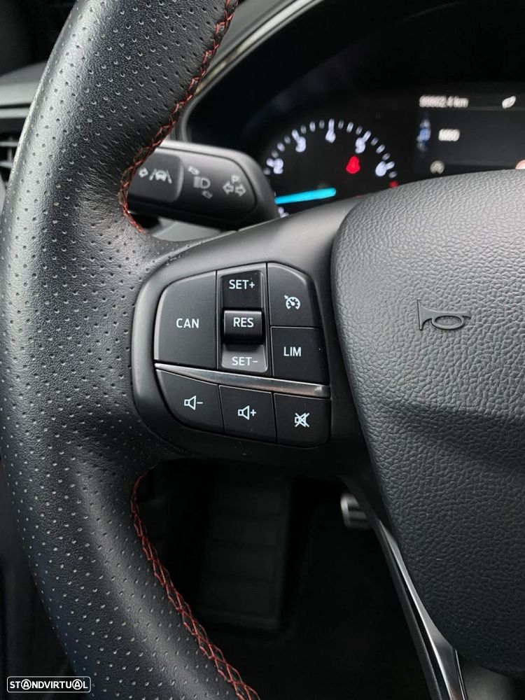 Ford Focus SW 1.0 EcoBoost ST-Line - 20