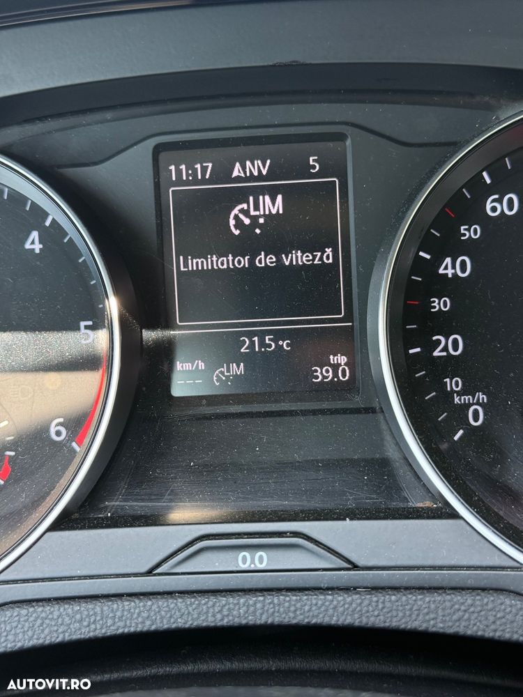 Volkswagen Passat 1.6 TDI (BlueMotion Technology) Comfortline - 22