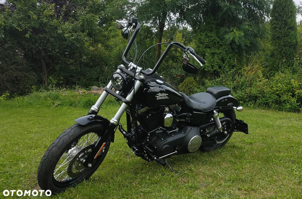 Harley-Davidson Dyna Street Bob - 2