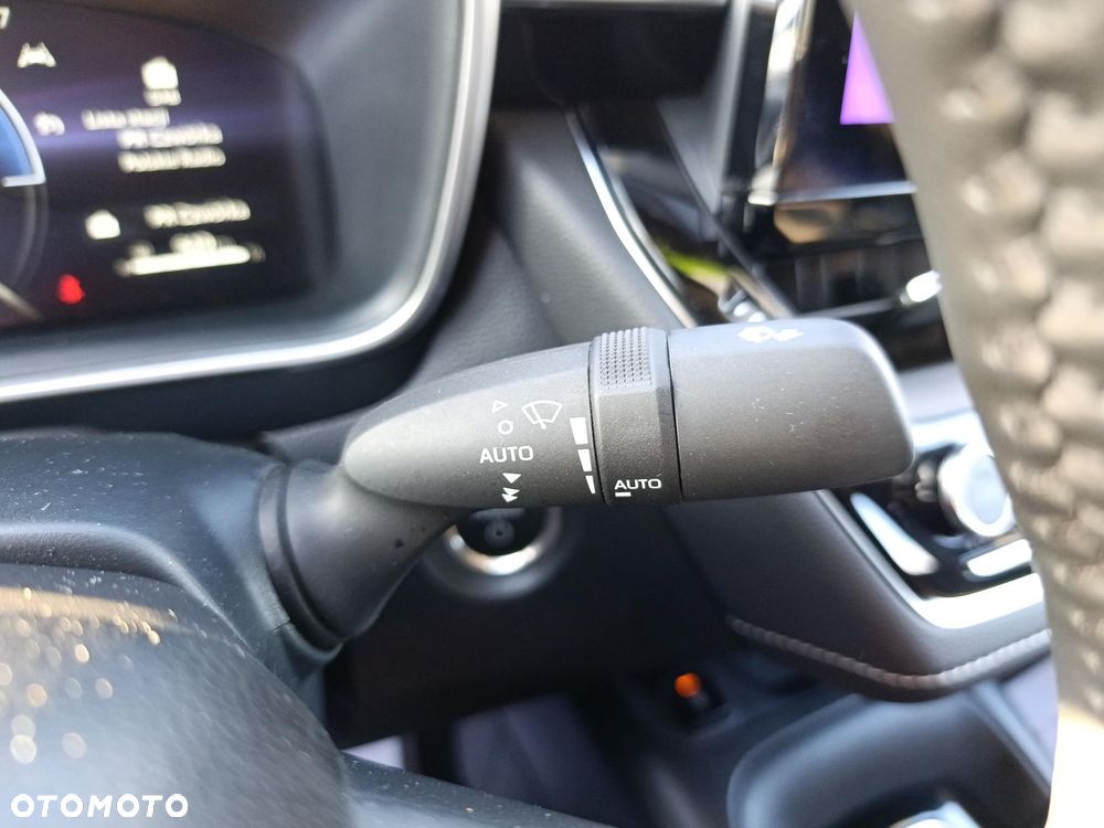 Toyota Corolla 1.8 Hybrid Comfort - 26