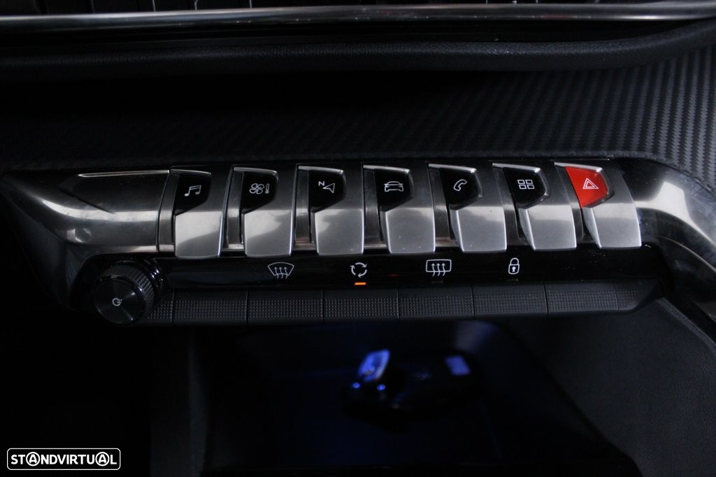 Peugeot 5008 1.5 BlueHDi Allure Pack EAT8 - 29