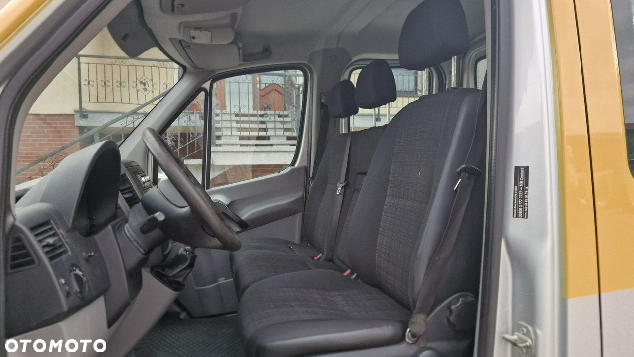 Mercedes-Benz Sprinter - 15