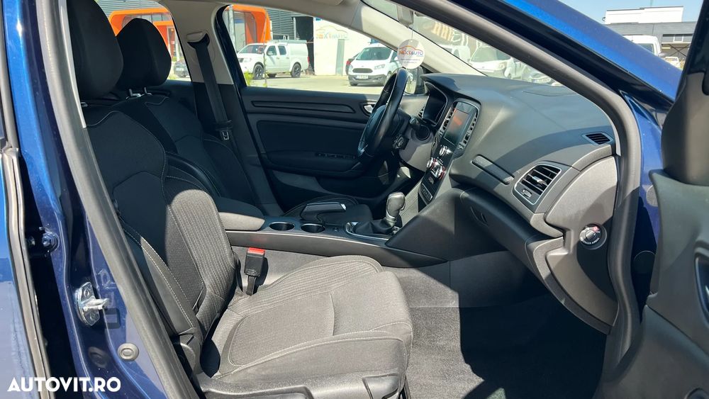 Renault Megane BLUE dCi 115 EDC BUSINESS EDITION - 8