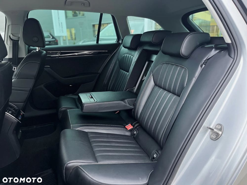Skoda Superb 2.0 TDI SCR L&K DSG - 32