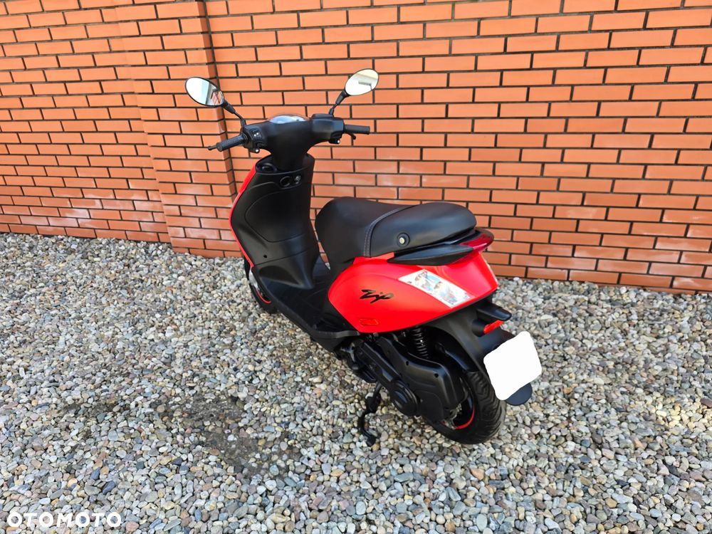 Piaggio ZIP - 8