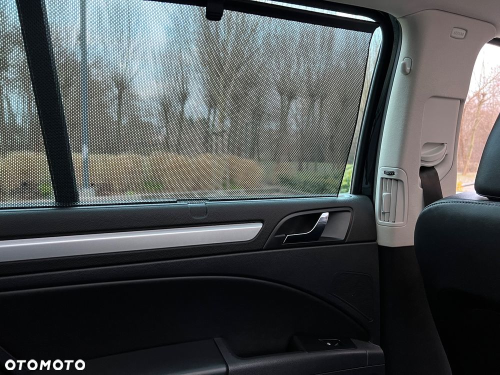 Skoda Superb 2.0 TDI DSG Elegance - 36