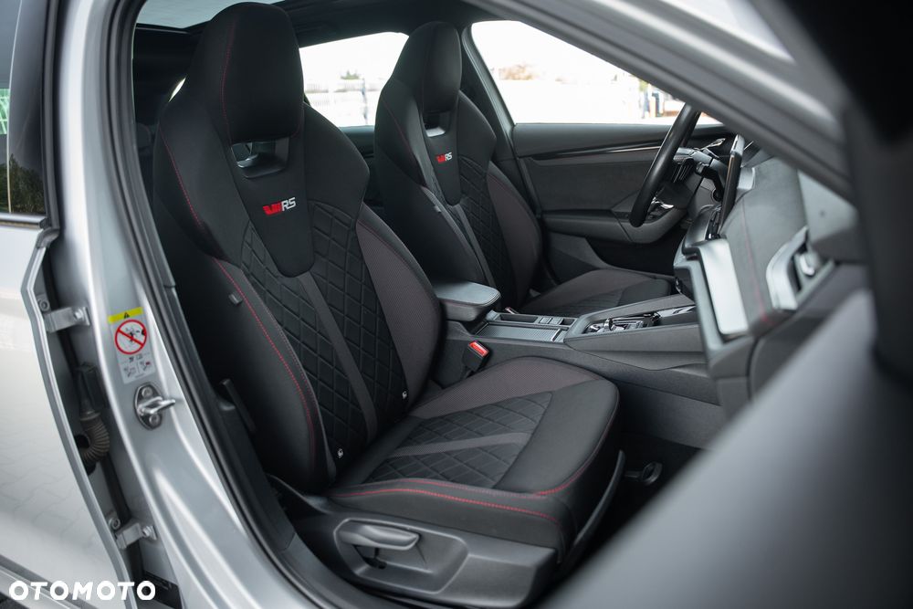 Skoda Octavia 2.0 TSI DSG RS - 26