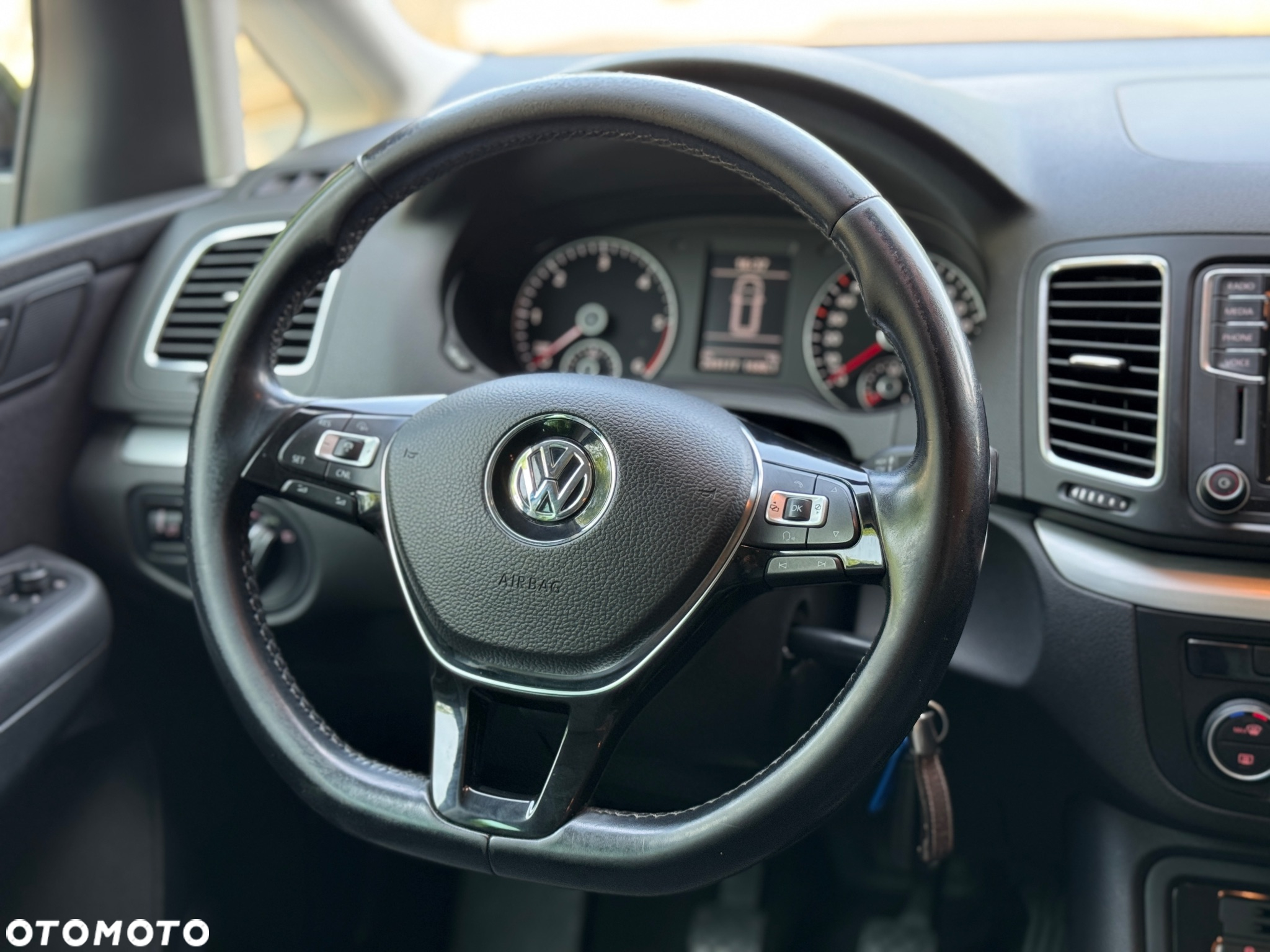 Volkswagen Sharan 2.0 TDI BMT Highline - 12