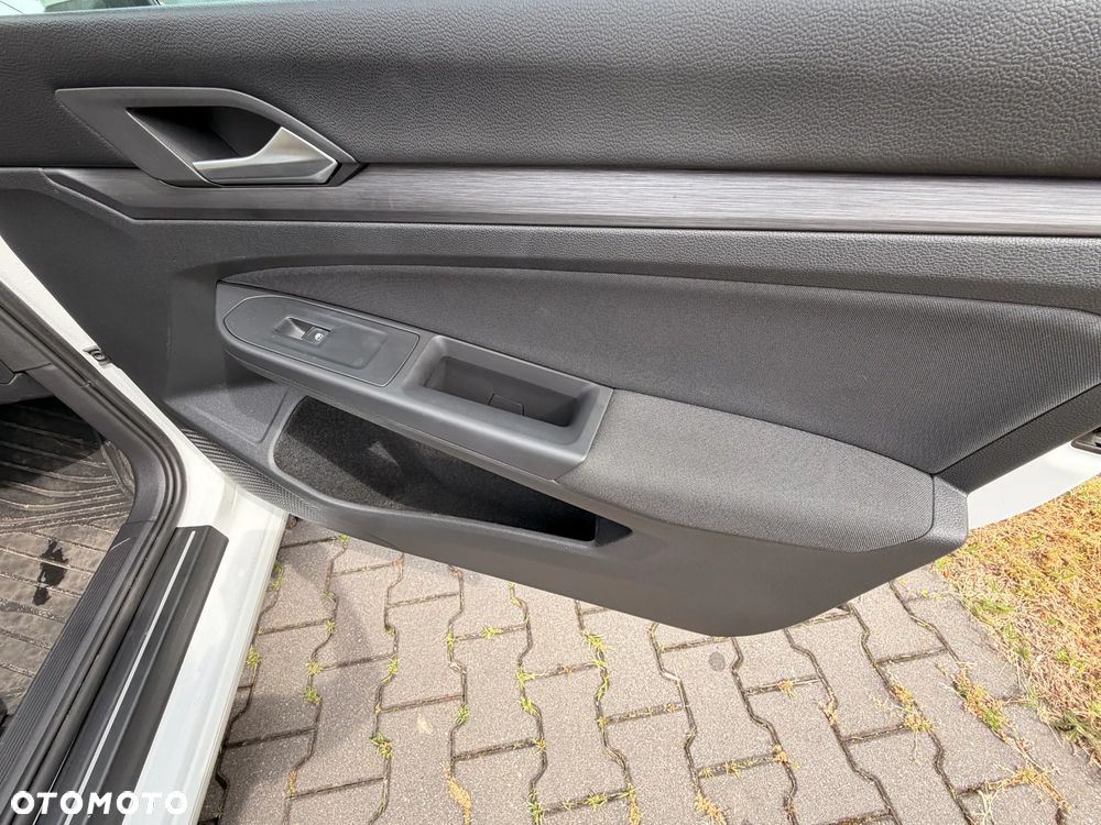 Volkswagen Golf 1.5 eTSI EVO Style DSG - 10