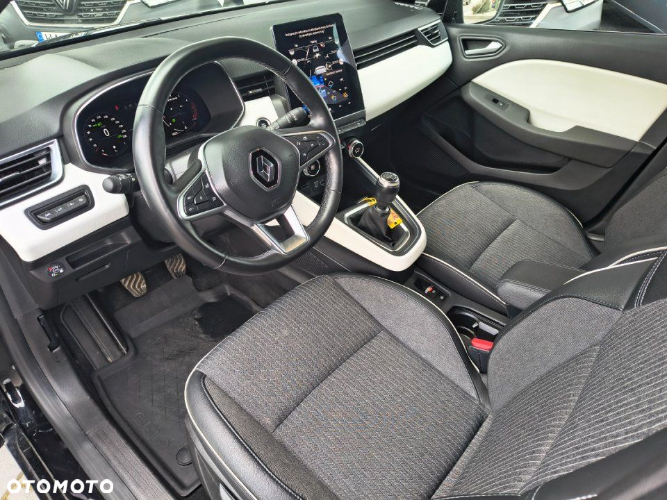 Renault Clio - 12